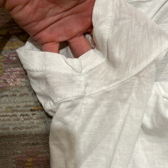 Marine Layer Classic V-Neck Tee in White Size XS - Picture 3 of 5